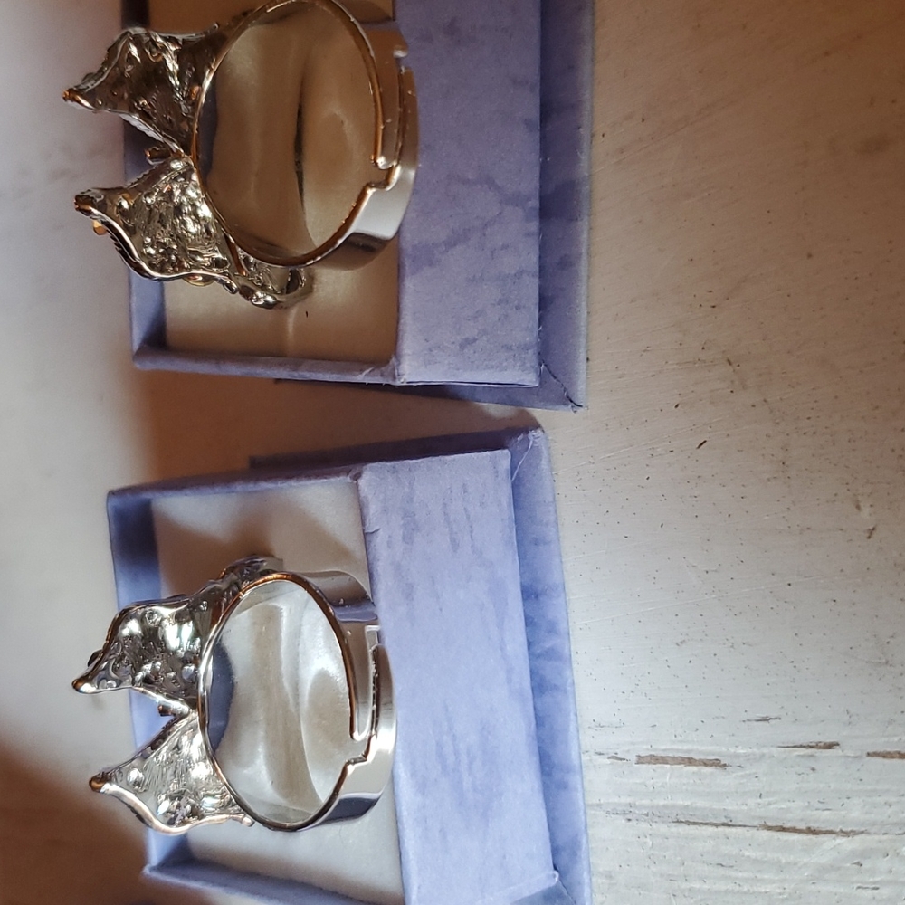 Butterfly Rings 🦋 - Picture 3 of 7